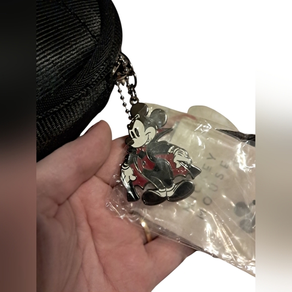 Harvey's Disney Vampire Mickey Convertible Crossbody Bag Purse Backpack NWT - Picture 3 of 8